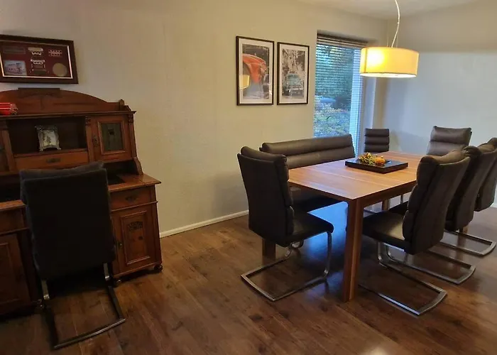 Stadtnahe Familienvilla Вилла Oersdorf